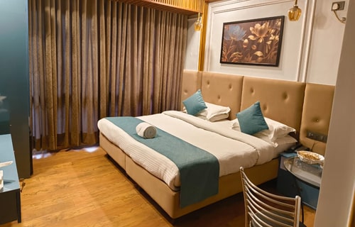 Rooms - Best Accomodation in Gurgaon, Sector 27