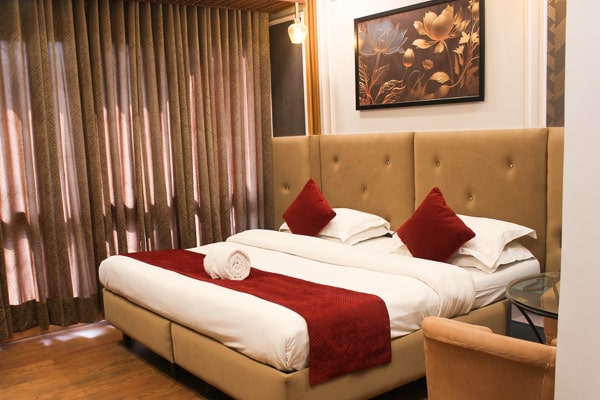 Rooms - Best Accomodation in Gurgaon, Sector 27